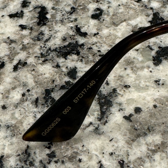 Gucci Sunglasses - Picture 8 of 8